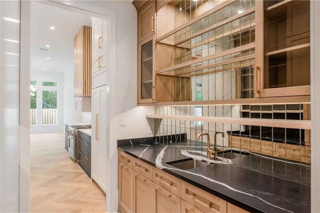 Homebuyers can get a better deal by understanding market conditions.