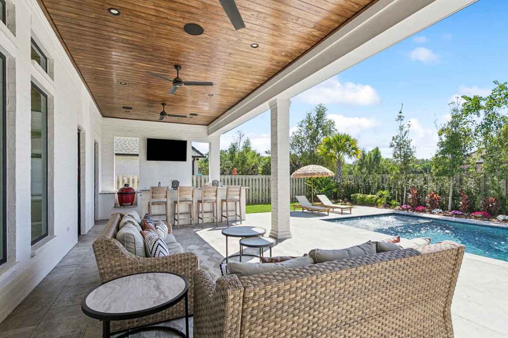 Thousands of homeowners are relisting properties after pulling them from the market last year, which is shaping spring home sales.